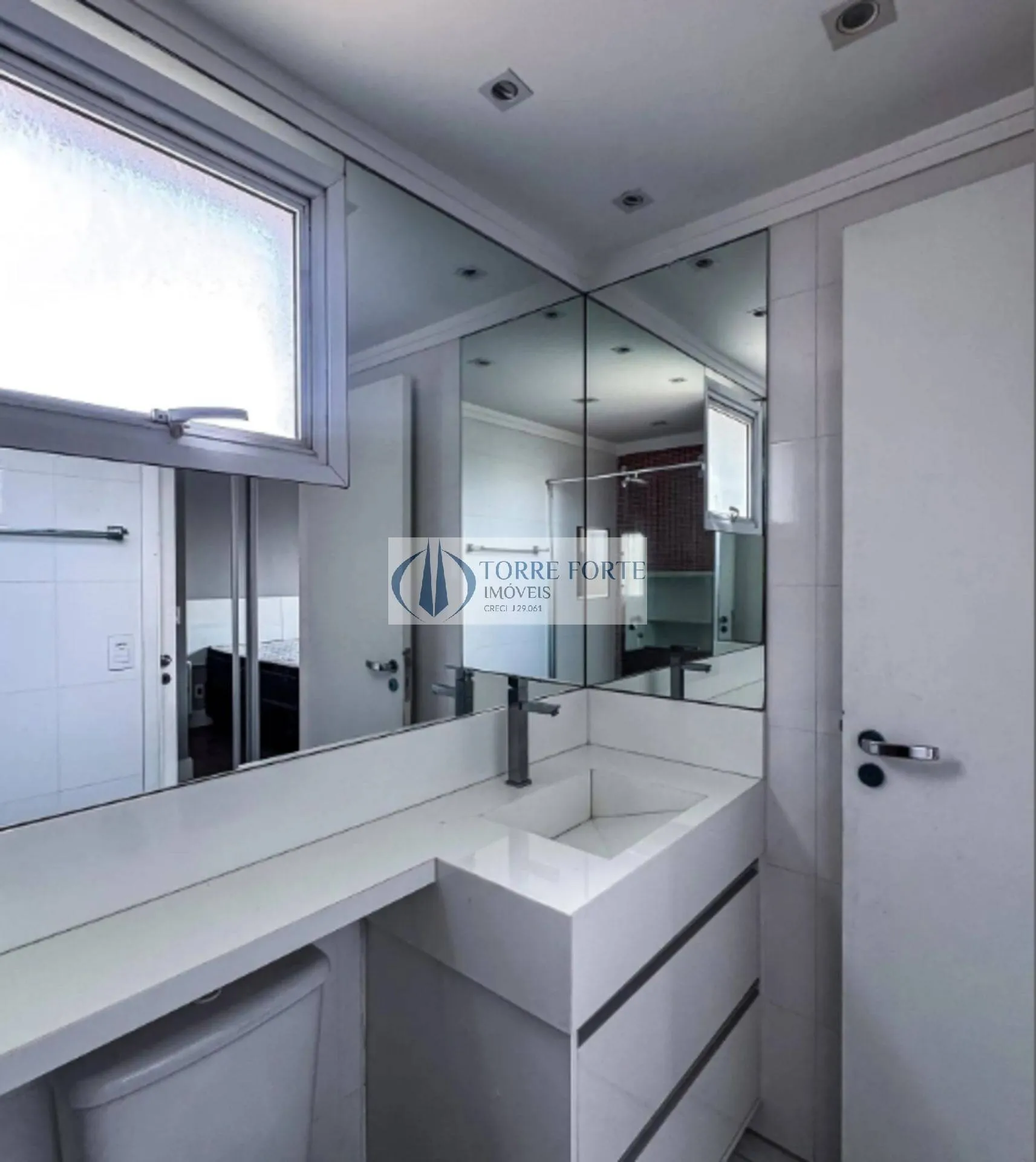 Imagem Lindo Apartamento com 2 dormitorios 1 suite 2 vagas na Vila Regente Feijó.