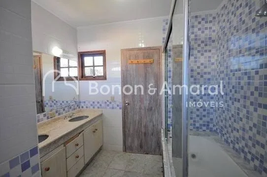 Imagem Casa em condomínio 440m² à venda por R$ 1.700.000