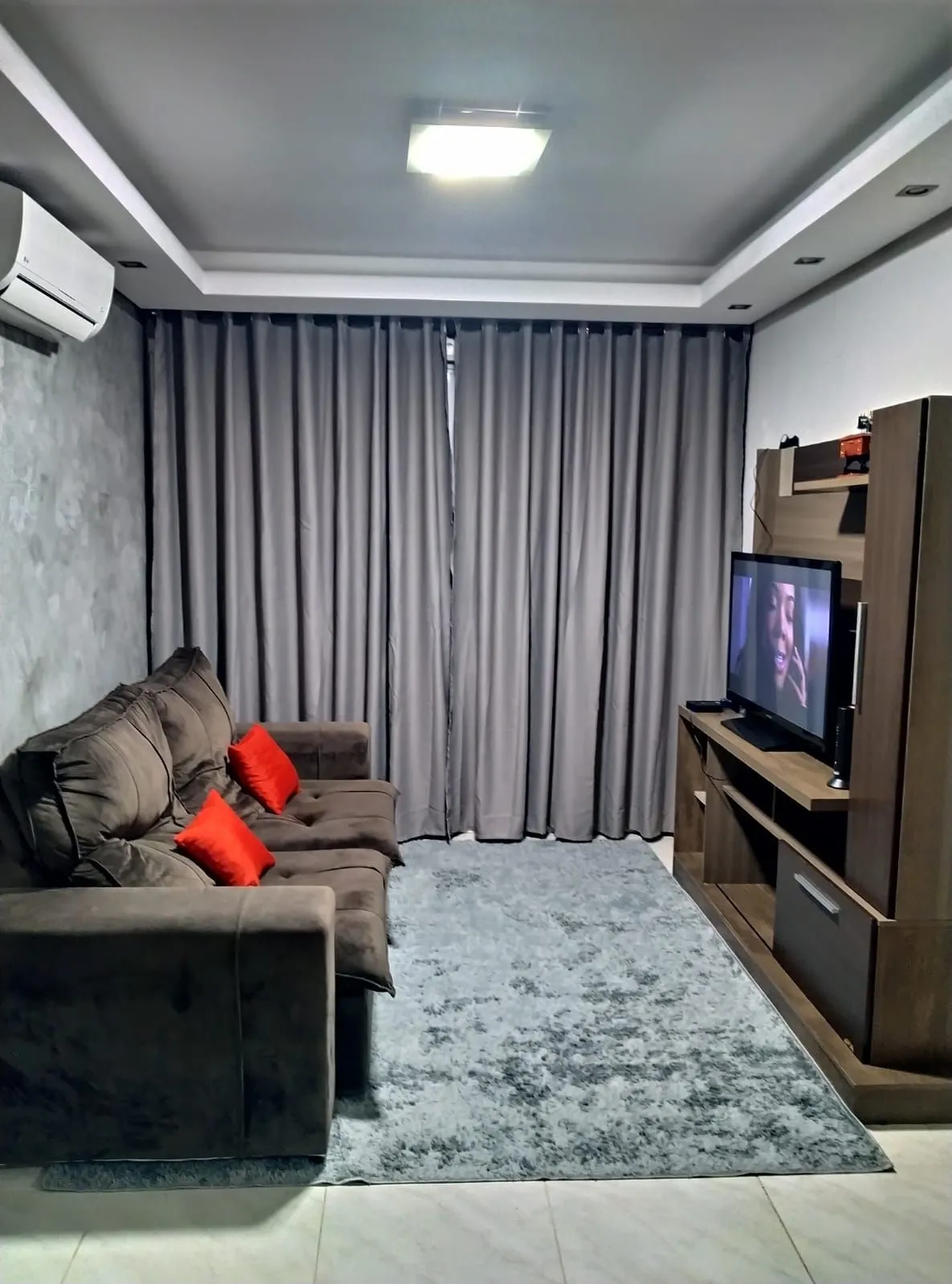 Imagem Apartamento com 02 quartos, 02 banheiros e 01 vaga no Bairro Vila Ipiranga