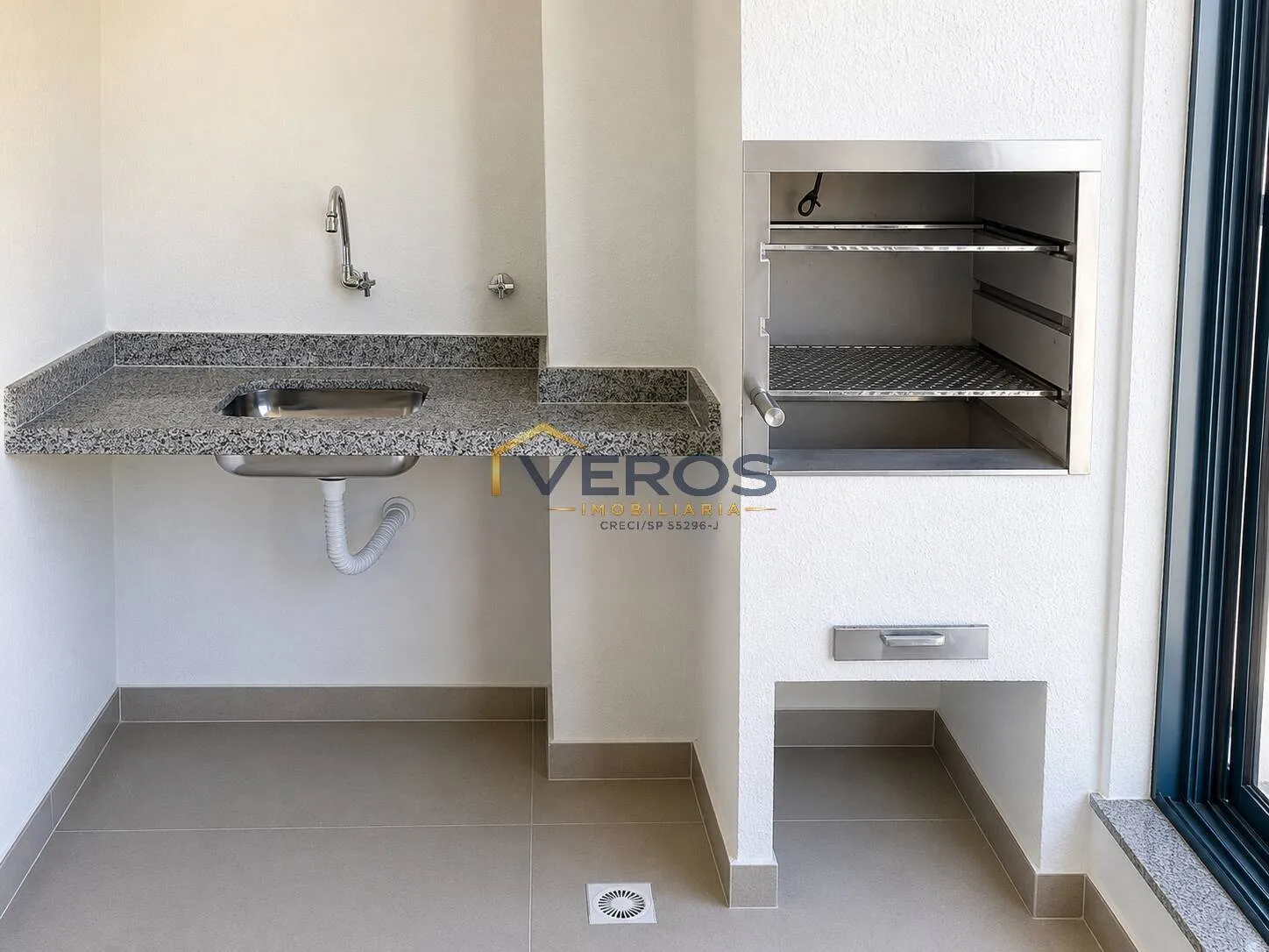 Imagem Apartamento a venda 50m da Praia - 2 Dormitórios na Martim de Sá