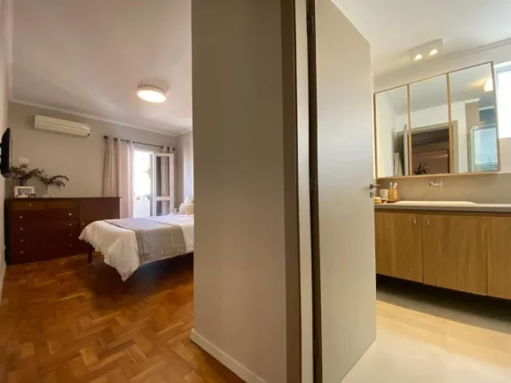 Imagem Apartamento com 3 dormitórios à venda, 131 m² por R$ 1.100.000 - Gonzaga - Santos/SP
