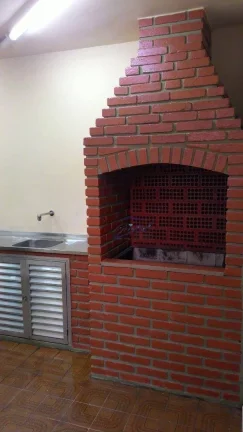 Imagem Sobrado com 4 dormitórios ótima localização