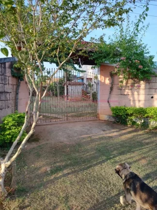 Imagem A Chácara tem 1000m2de terreno, casa com 3 dormitórios, sala ampla, cozinha, até gourmet e uma á...