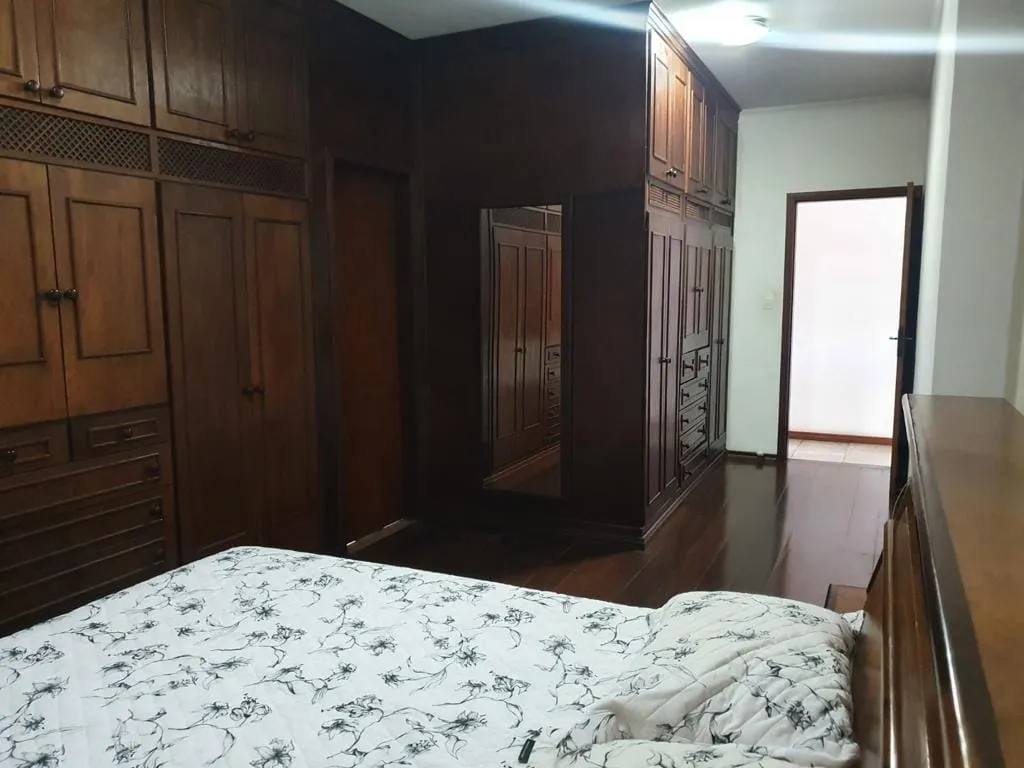 Imagem Casa à venda 3 Quartos, 1 Suite, 2 Vagas, 300M², Loteamento Residencial Andrade, Pindamonhangaba - SP