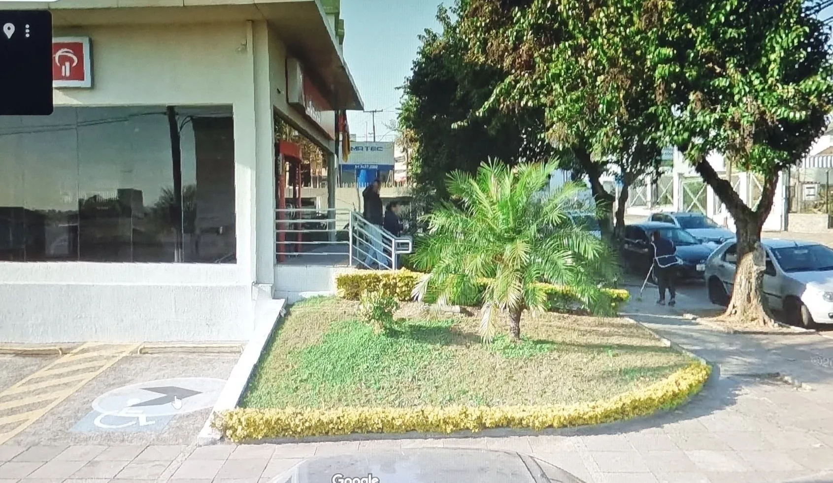Imagem MÁFFER IMÓVEIS ALUGA - PRÉDIO COMERCIAL DE ESQUINA EM CANOAS! Com 11 vagas de estacionamento | Localização privilegiada | Oportunidade única!