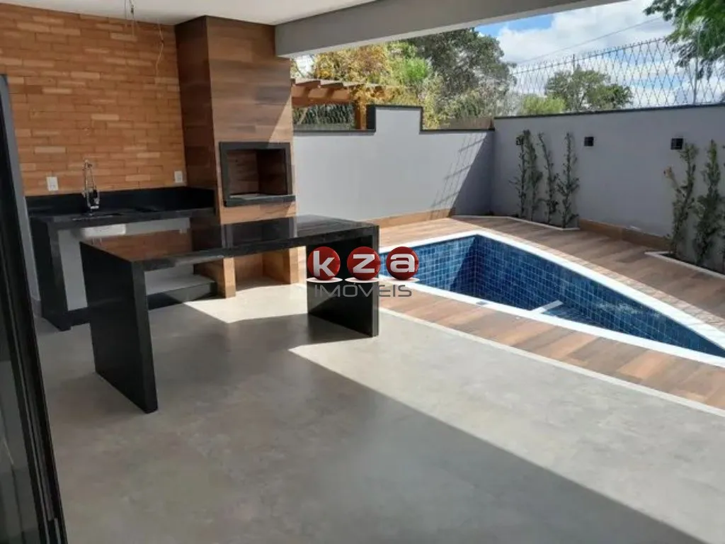 Imagem Luxuosa Casa em Condomínio à Venda em Valinhos-SP, Bairro Le Village 3 Quartos, 3 Suítes, 2 Salas, 5 Banheiros, 2 Vagas, 230m².