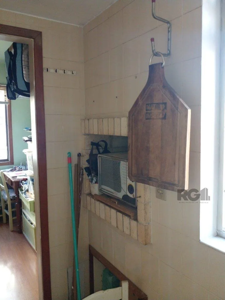 Imagem Apartamento de 2 dormitórios, 2 banheiros e 1 vaga de garagem no Bairro Petrópolis