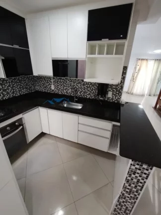 Imagem Sobrado à Venda com 3 dormitórios, 4 vagas, Vila América, Santo André