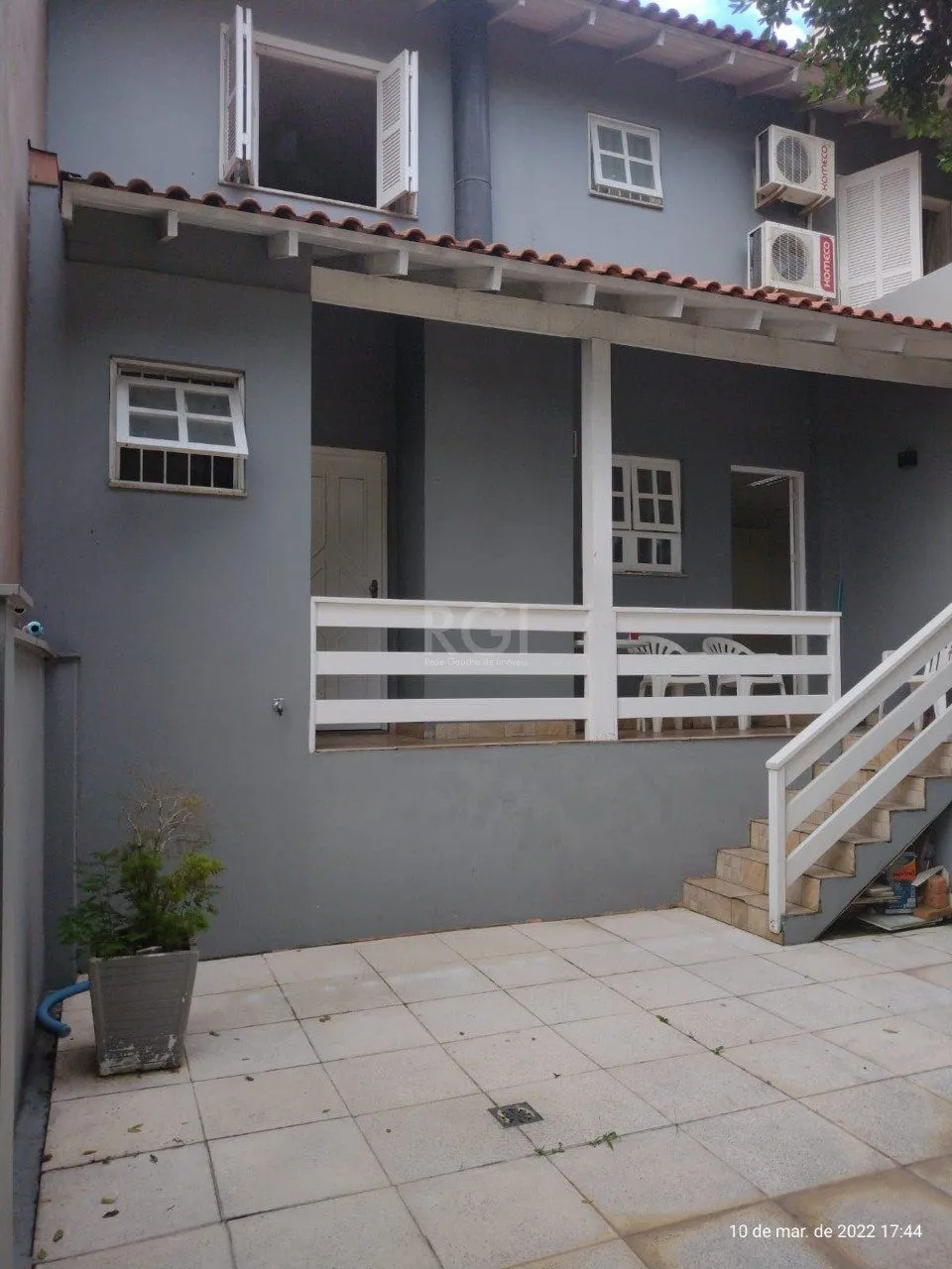 Imagem Casa 210m², 3 dormitórios, sendo 1 suites, 2 vagas - Mario Quintana, Porto Alegre/RS