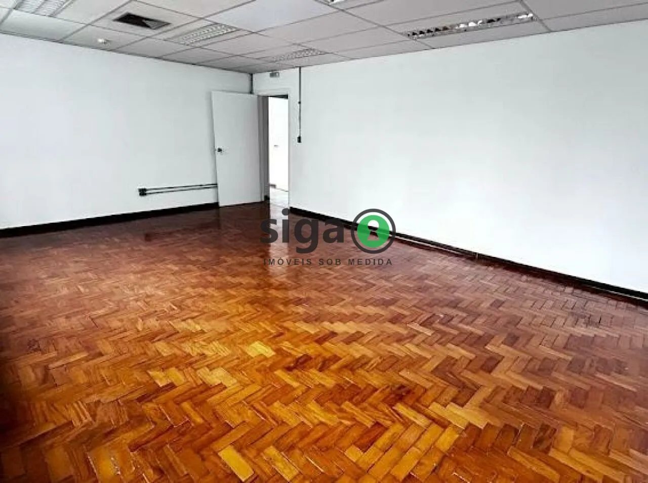 Imagem Sala comercial com 328m² em vão livre, 6 vagas na Consolação para Locação