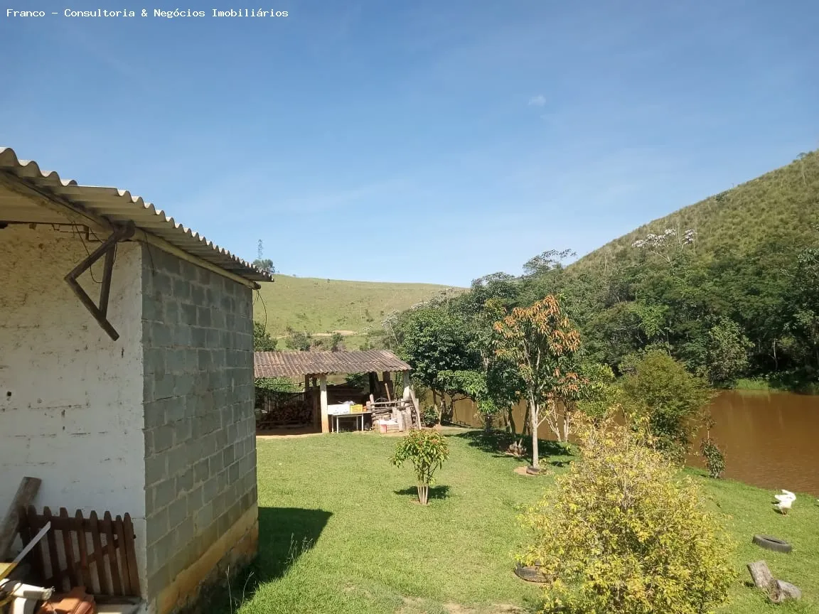 Imagem Sítio para Venda em Santa Isabel, Santa Isabel, 4 dormitórios, 2 suítes, 2 banheiros, 2 vagas