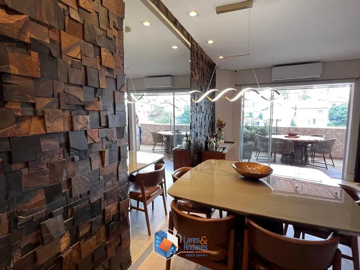 Imagem Casa em condomínio para venda em Jardim Londrina com 3 quartos, sendo 3 suítes, 229m²