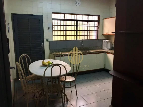 Imagem Casa com 4 dormitórios à venda por R$ 600.000,00 - Jardim Irajá - Ribeirão Preto/SP