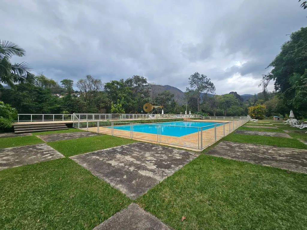 Imagem Terreno em Condomínio para Venda em Teresópolis / RJ no bairro Parque do Imbui
