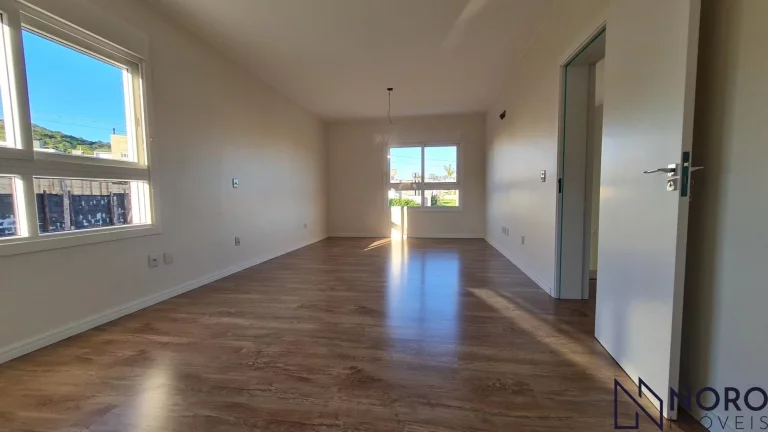 Imagem Casa de 220m² no Condomínio Fechado – Suíte Master, Espaço Gourmet e Amplo Pátio