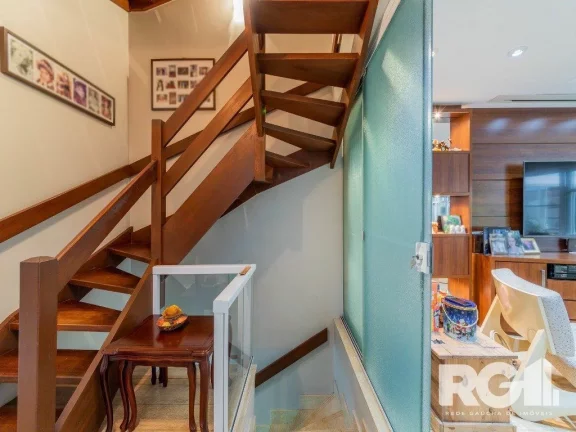 Imagem Casa em Condomínio para venda no bairro Jardim Carvalho em Porto Alegre