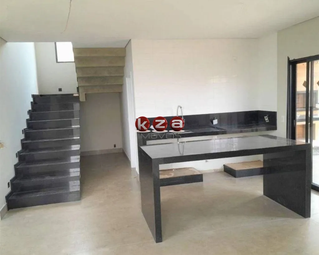 Imagem Luxuosa Casa em Condomínio à Venda em Valinhos-SP, Bairro Le Village 3 Quartos, 3 Suítes, 2 Salas, 5 Banheiros, 2 Vagas, 230m².
