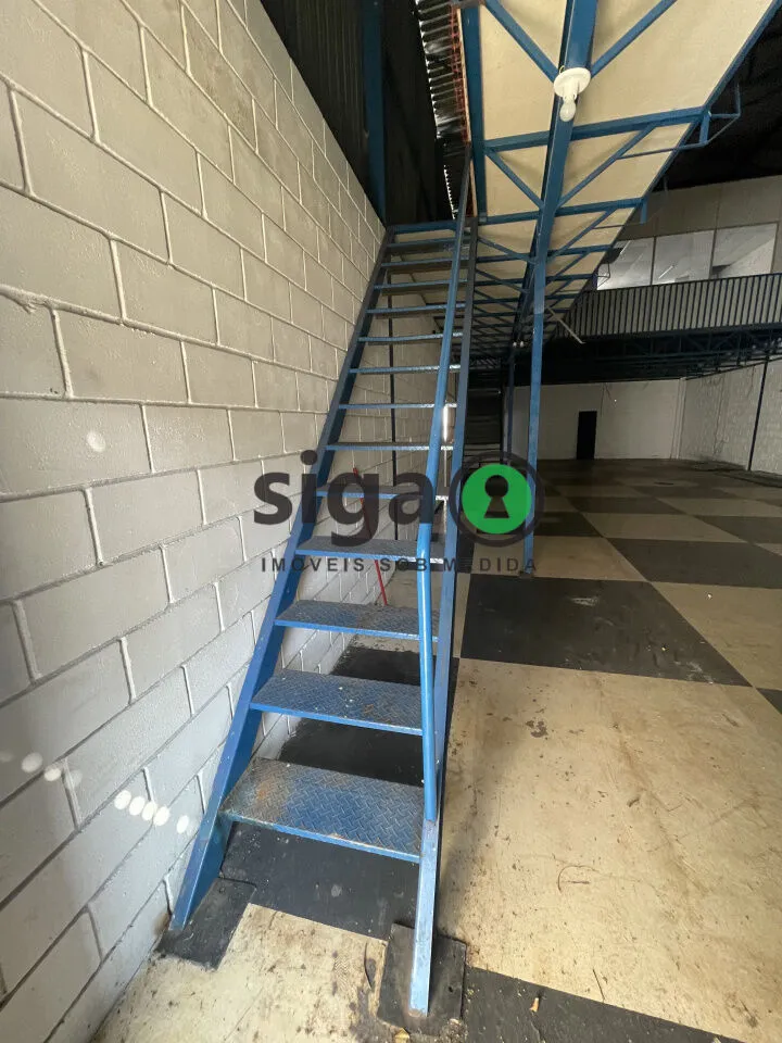 Imagem Galpão Industrial à Venda - 450 m² de Área Construída - ZC - Zona Comercial - ZEUP