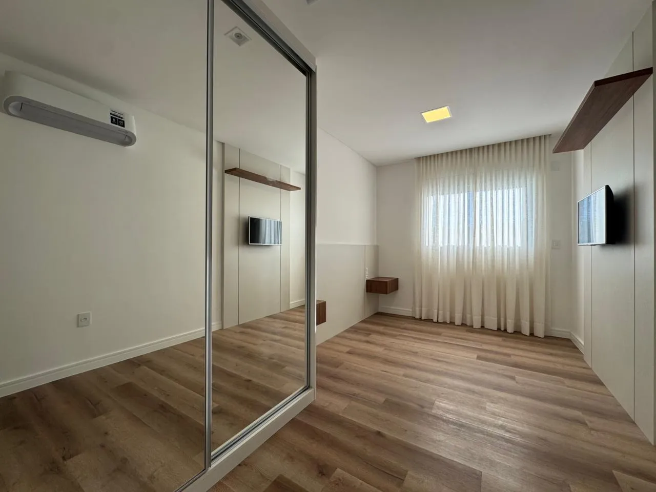 Imagem Apartamento com vista para o mar à venda com 164m2 por R$ 4.790.000,00