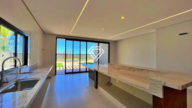 Imagem Casa 4 Quartos, 359 m² c/ lazer à venda no Condomínio Polinésia