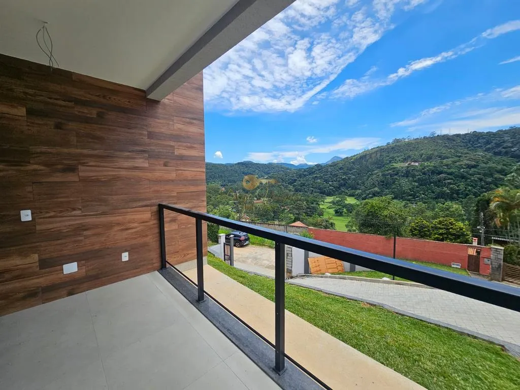 Imagem Casa em Condomínio para Venda em Teresópolis / RJ no bairro Golfe