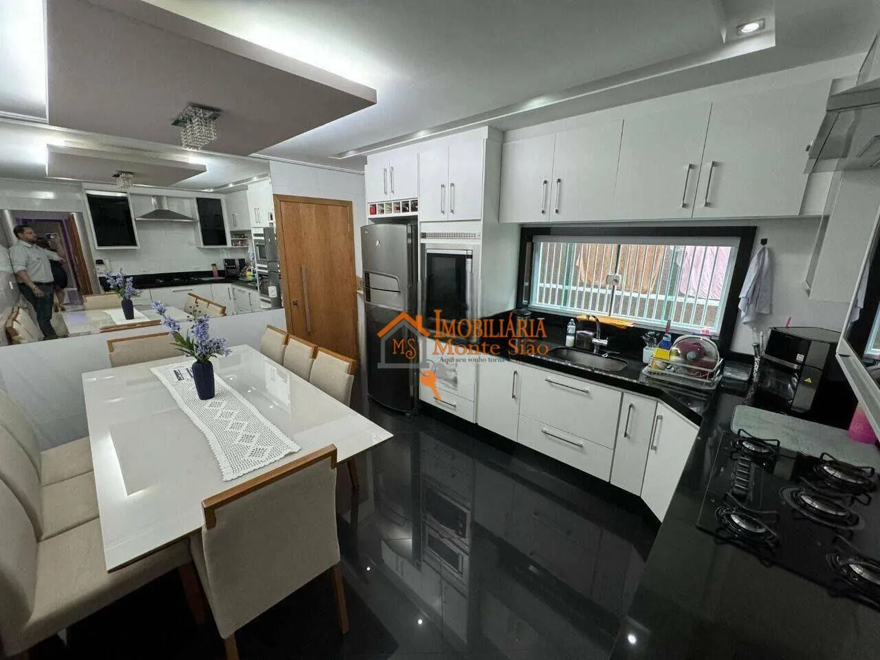 Imagem Casa com 2 dormitórios à venda por R$ 661.000,00 - Vila Paraíso - Guarulhos/SP