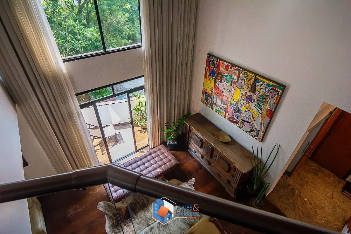 Imagem Duplex para venda em Vila Suzana com 4 quartos, sendo 2 suítes, 308m²