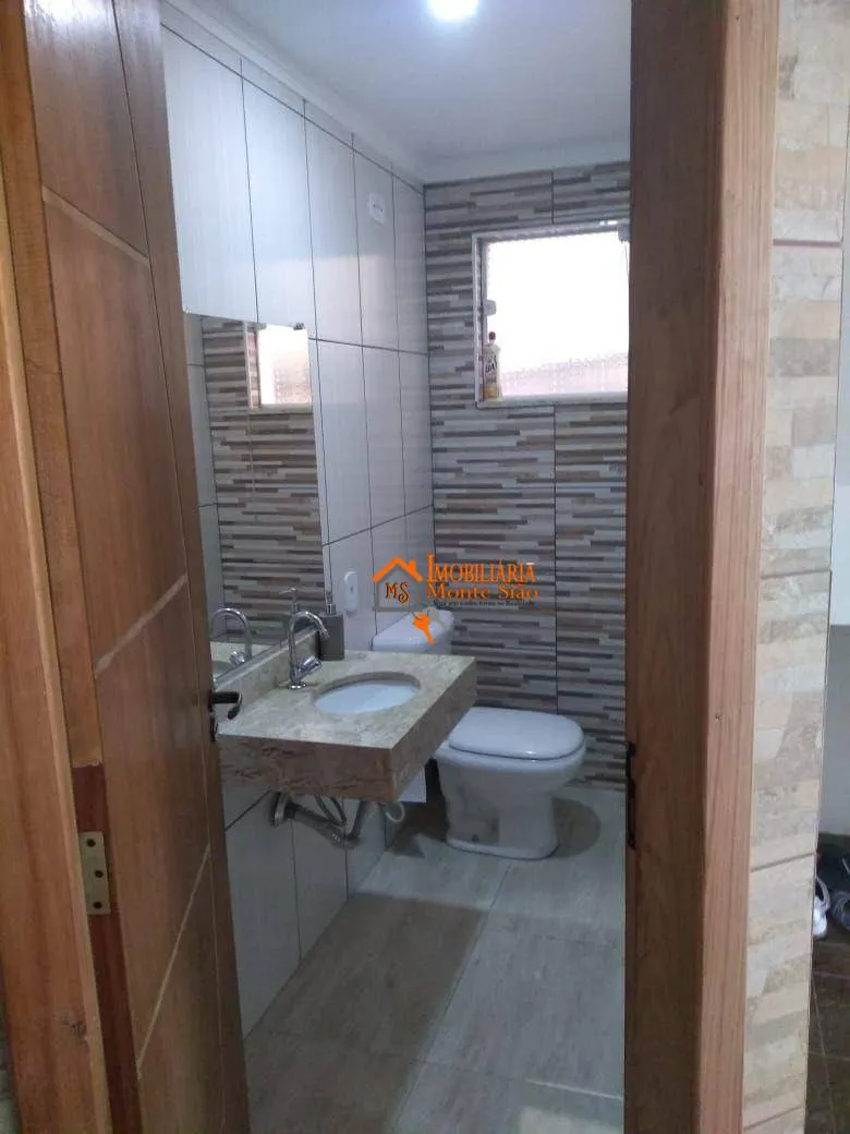 Imagem Sobrado com 3 dormitórios à venda, 123 m² por R$ 689.000,00 - Parque Flamengo - Guarulhos/SP
