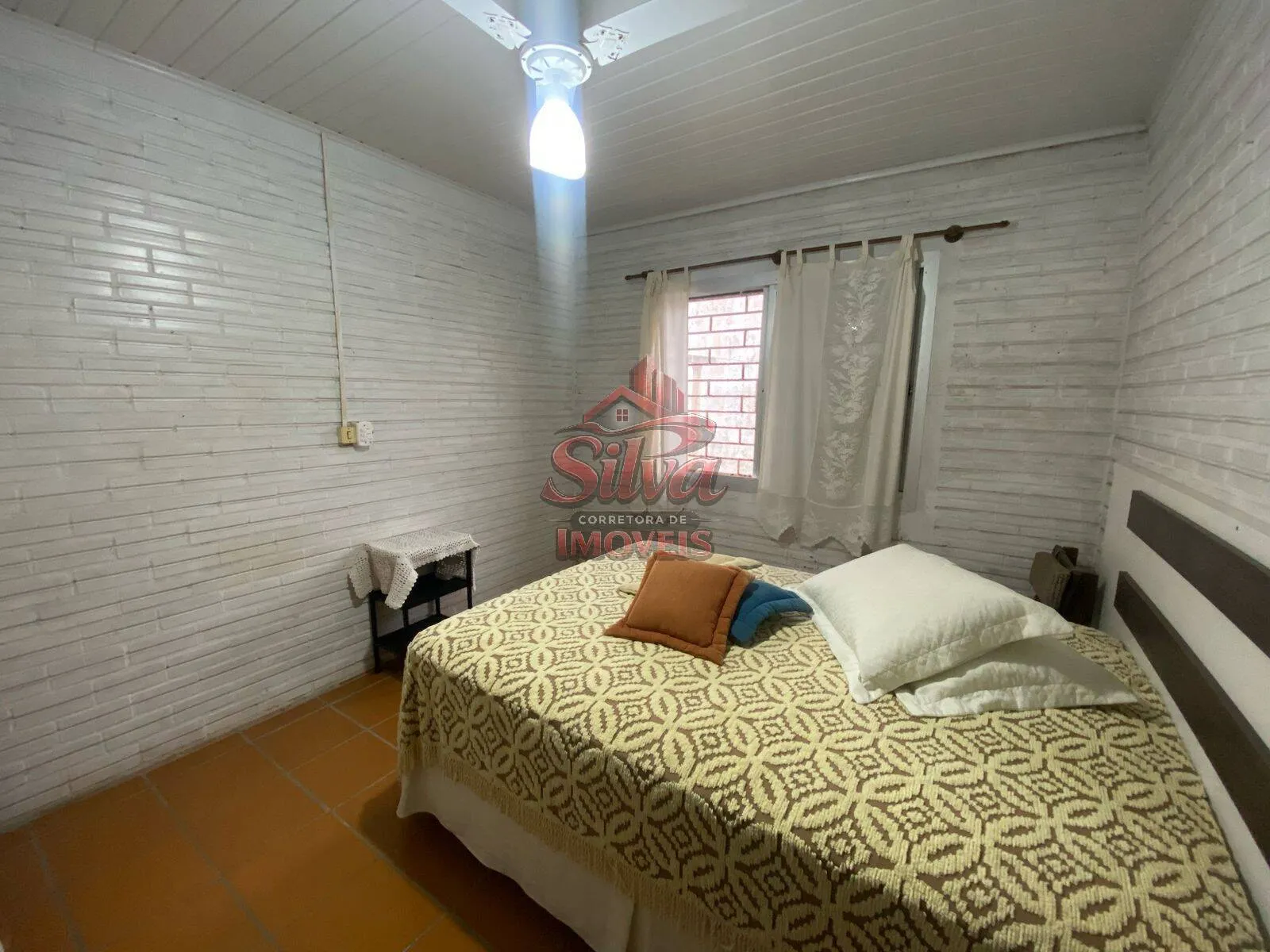 Imagem Casa 5 dormitórios com piscina a 450m do mar