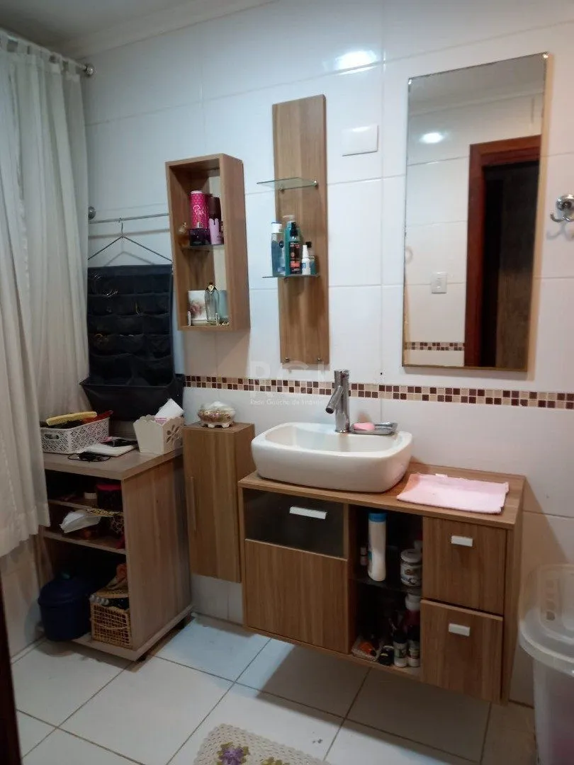 Imagem Apartamento para Venda - 150m², 3 dormitórios, 1 vaga - Bom Fim