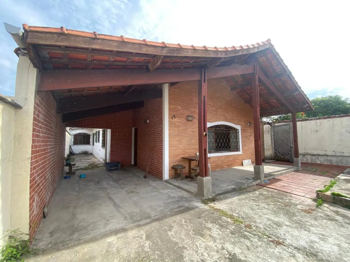 Imagem CASA ISOLADA 3 DORM E EDICULA LADO PRAIA FINANCIAMENTO BANCARIO ITANHAEM