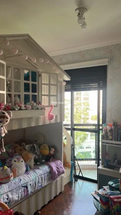 Imagem Apartamento na Vila Suzana, São Paulo-SP: 3 Quartos, 3 Suítes, 2 Salas, 2 Vagas, 191m² de Puro Conforto!