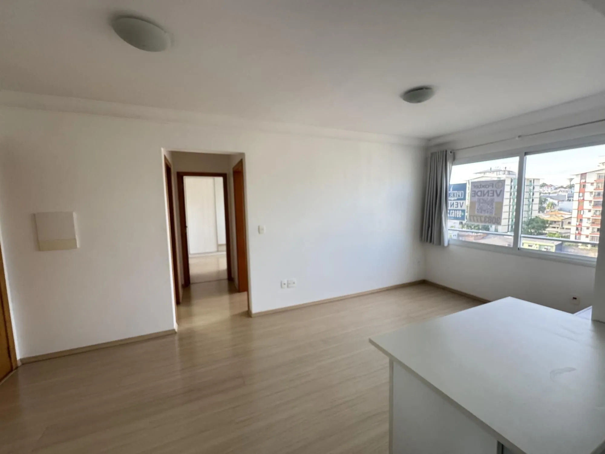 Imagem Apartamento em andar alto, posição solar norte/nascente, com excelente iluminação e ventilação natural.