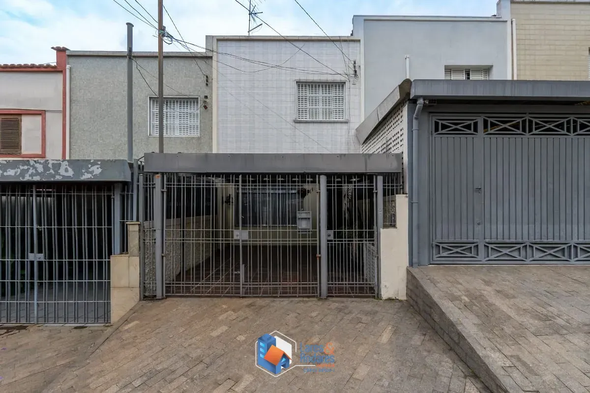 Foto do imóvel Casa para venda em Campo Belo com 3 quartos, 145m² em Rua Morais de Barros