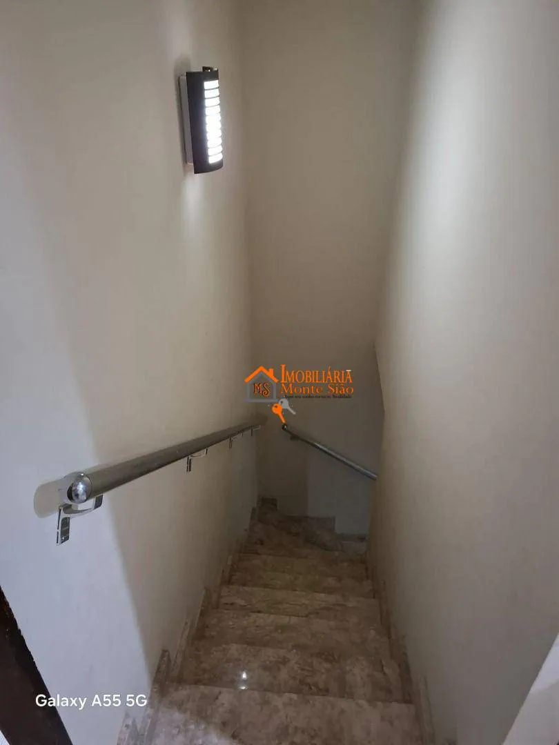 Imagem Sobrado com 2 dormitórios à venda, 60 m² por R$ 315.000,00 - Parque Industrial Cumbica - Guarulhos/SP