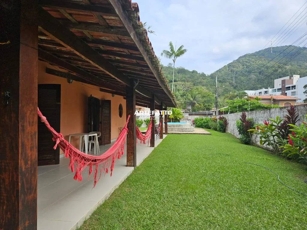 Foto do imóvel Casa à venda em Ubatuba, Toninhas, com 5 quartos, 244m2