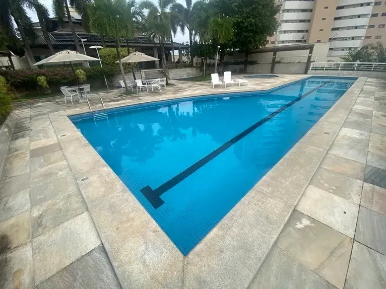 Foto do imóvel Casa de Condomínio com 4 Quartos à Venda, 400 m² em Rua Dalva Rodrigues, 601 - De Lourdes, Fortaleza - CE