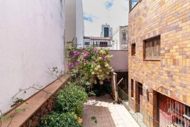 Imagem Casa à venda, 253 m² por R$ 1.600.000,00 - Rio Branco - Porto Alegre/RS