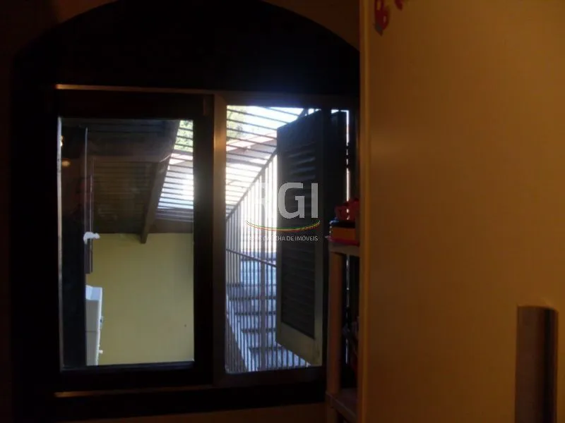 Imagem Casa para Venda - 200m², 4 dormitórios, sendo 1 suites, 4 vagas - Jardim Lindóia