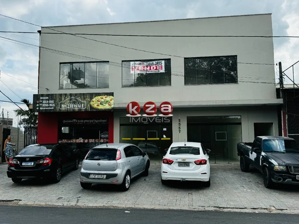 Imagem Salão Comercial à Venda em Valinhos-SP, na Vila Faustina II: 3 Salas, 6 Banheiros, 6 Vagas e 511m² de Área