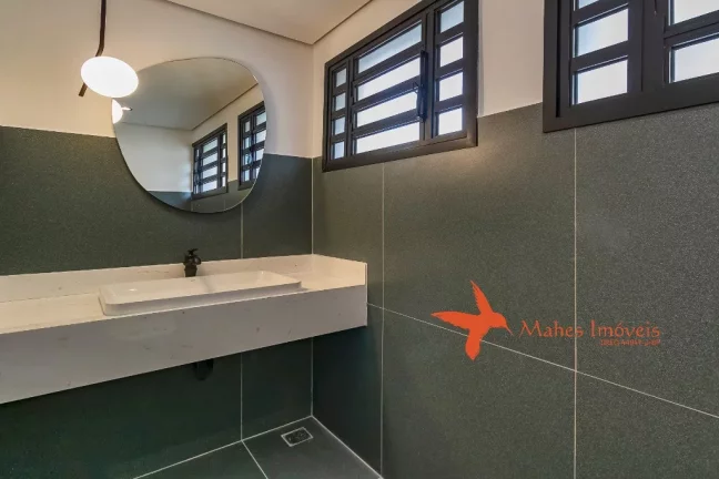 Imagem Espaçoso Apartamento de Reformado com 3 quartos (sendo 2 Suítes) em Cerqueira C?(C)sar, São Paulo - 220,95m e 2 Vagas de Garagem!