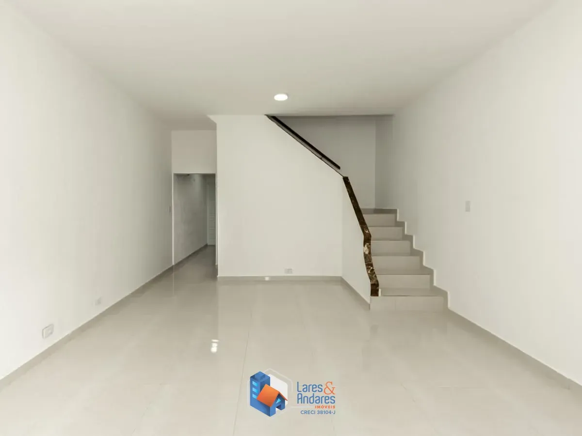 Imagem Sobrado para venda em Santana com 3 quartos, 110m²