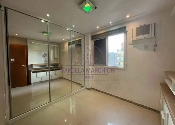 Imagem Apartamento com 3/4 armários planejados e vista para o mar