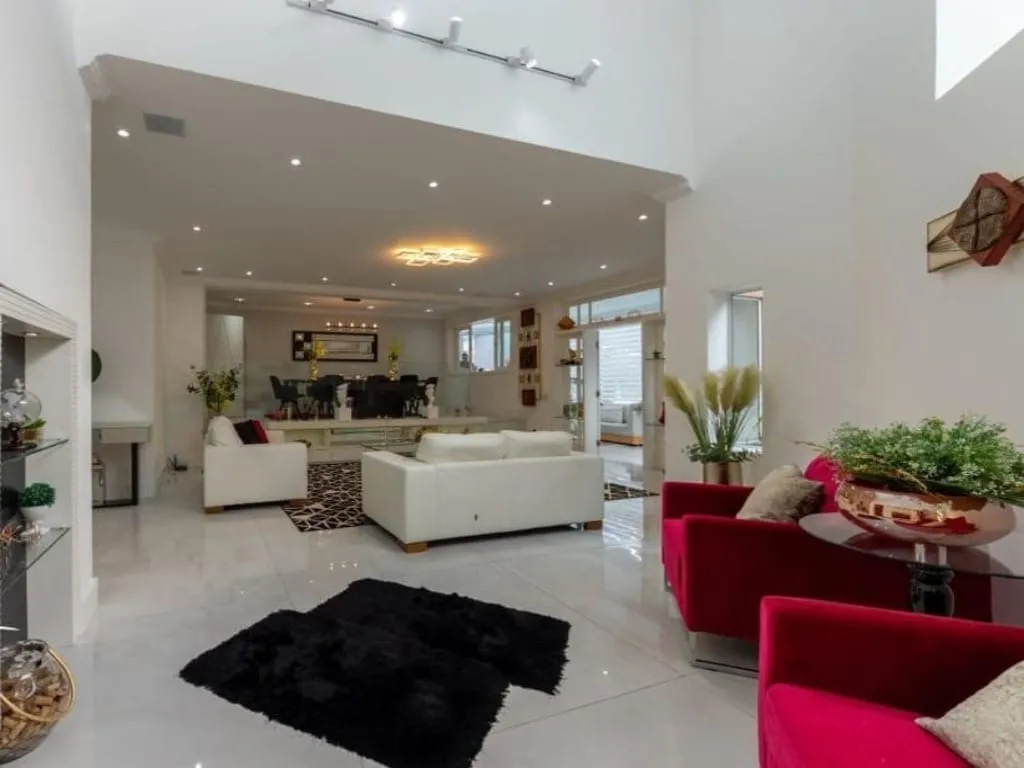 Imagem Sobrado Mobiliado de 500m² Localizado no Alphaville Residencial 11 - Santana de Parnaíba - SP!