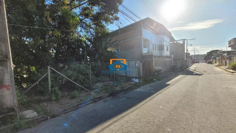 Imagem Lote de 495m² a venda no bairro Caravelas.