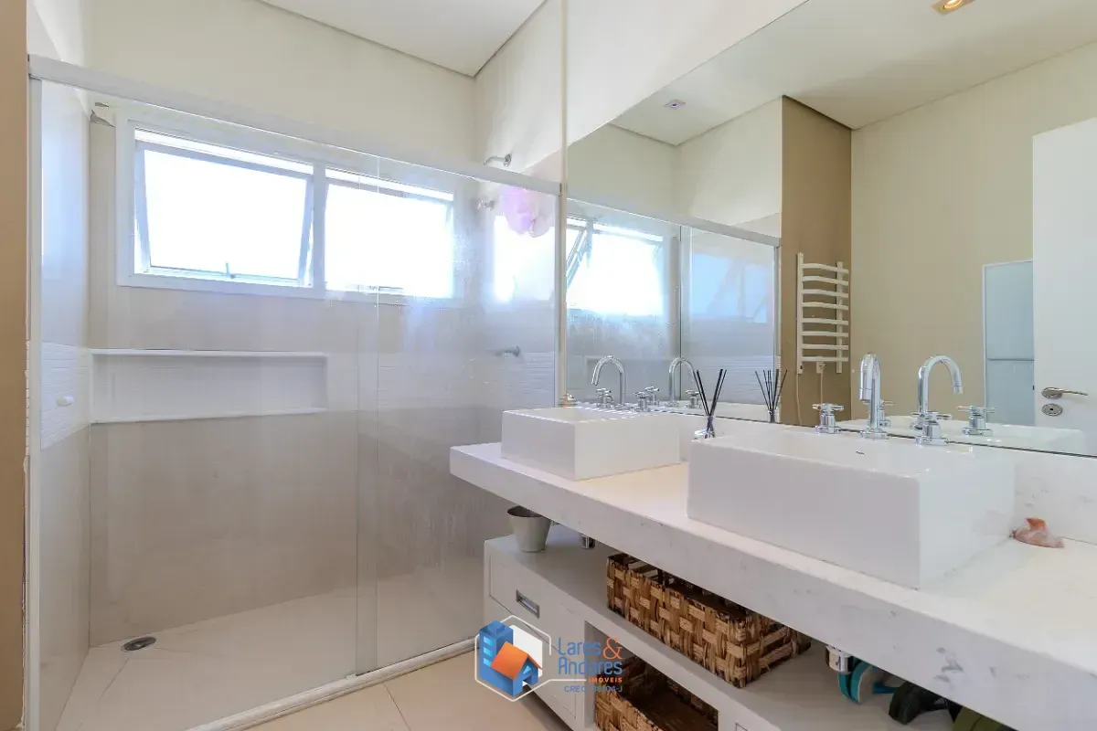 Imagem Apartamento para venda em Campo Belo com 3 quartos, sendo 3 suítes, 161m²