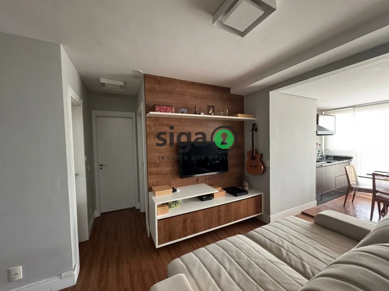 Imagem Apartamento com 2 quartos e 2 vagas à venda na João Dias