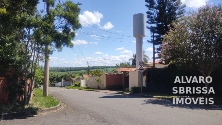 Imagem Chácara com 2800 m2 no Condomínio Chácaras Flórida em Itu SP - Chácara com 2 casas integradas a natureza