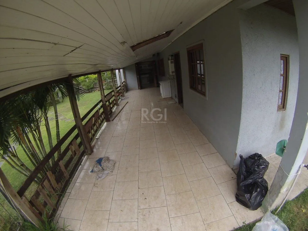 Imagem Casa 5 dormitórios no bairro Ponta Grossa
