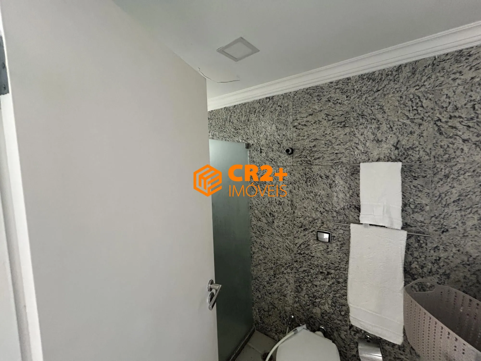 Imagem Vendo apartamento de luxo na av Boa Viagem - 200m2 - 4 quartos sendo 2 suítes e